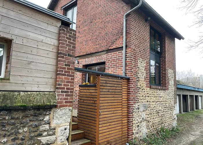 Cute Little House - Gite Classe 3 Etoiles - 200 M Gare - Parking Prive